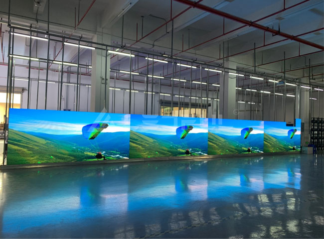 ledful-hot-wall-pro-series-product-for-indoor-application-2